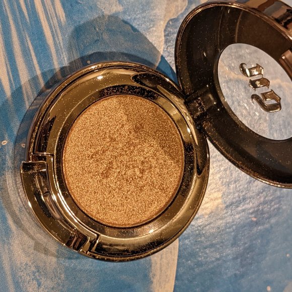 Urban Decay Eyeshadow - Half Baked - Picture 3 of 3